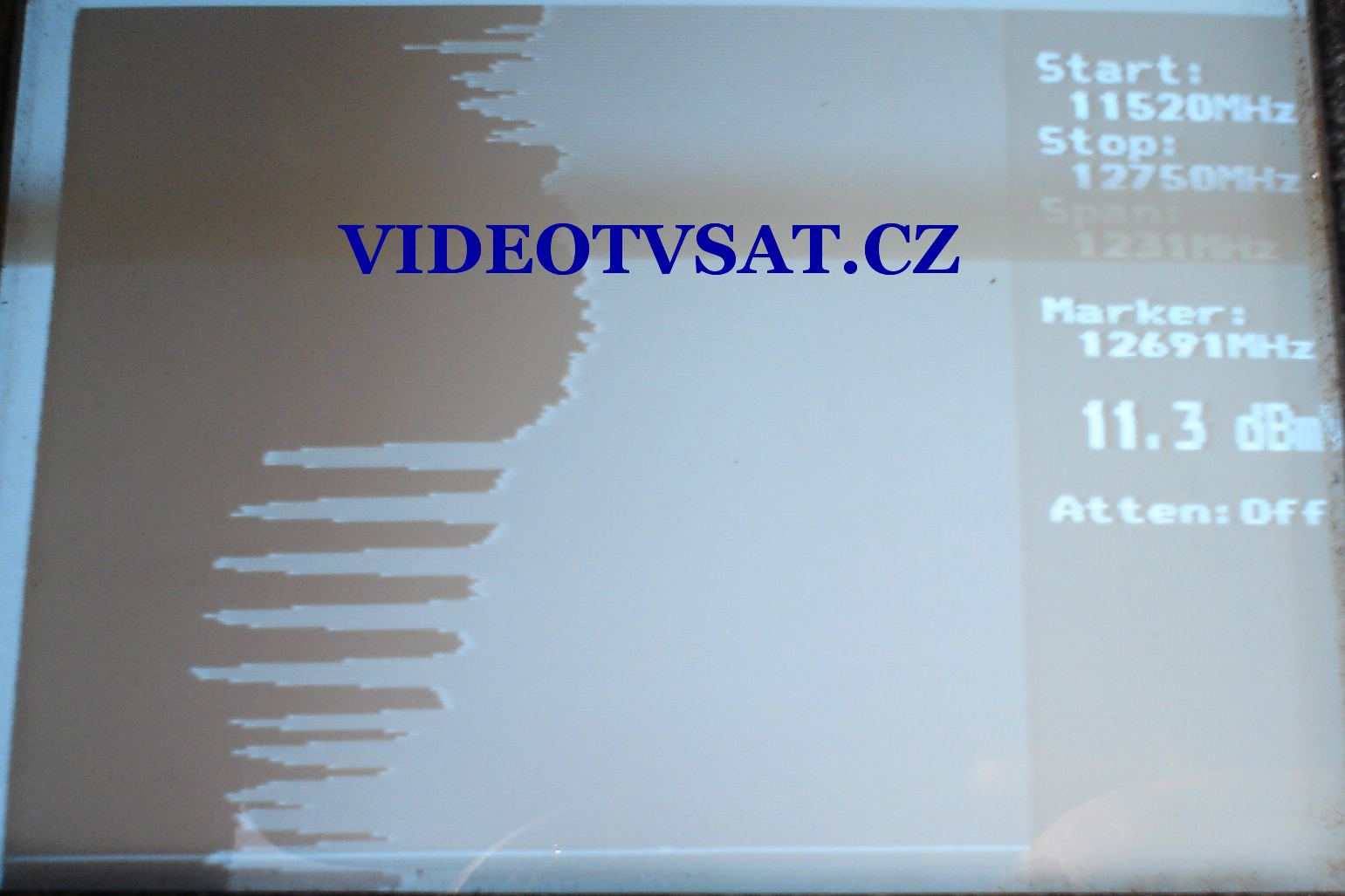 Spektrální analýza na pozici 1 W - DIGI TV.jpg